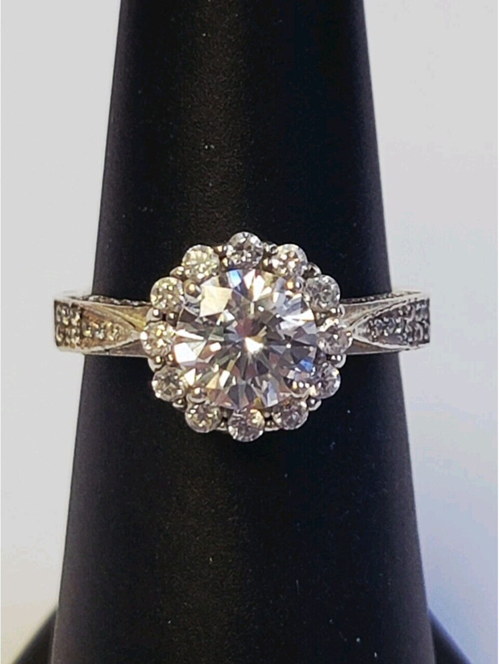 Verragio Beautiful 925 Sterling Silver Cubic Zirconia Engagement Ring Size 7 $59